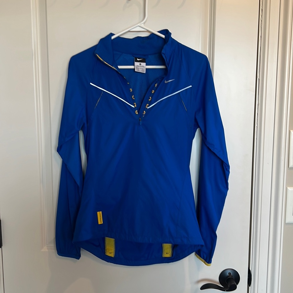 Livingstrong XS light wind breaker pull over top